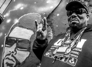 Mort d’Afrika Bambaataa à 69 ans : le pionnier du hip-hop à l’héritage musical et controversé Afrika Bambaataa